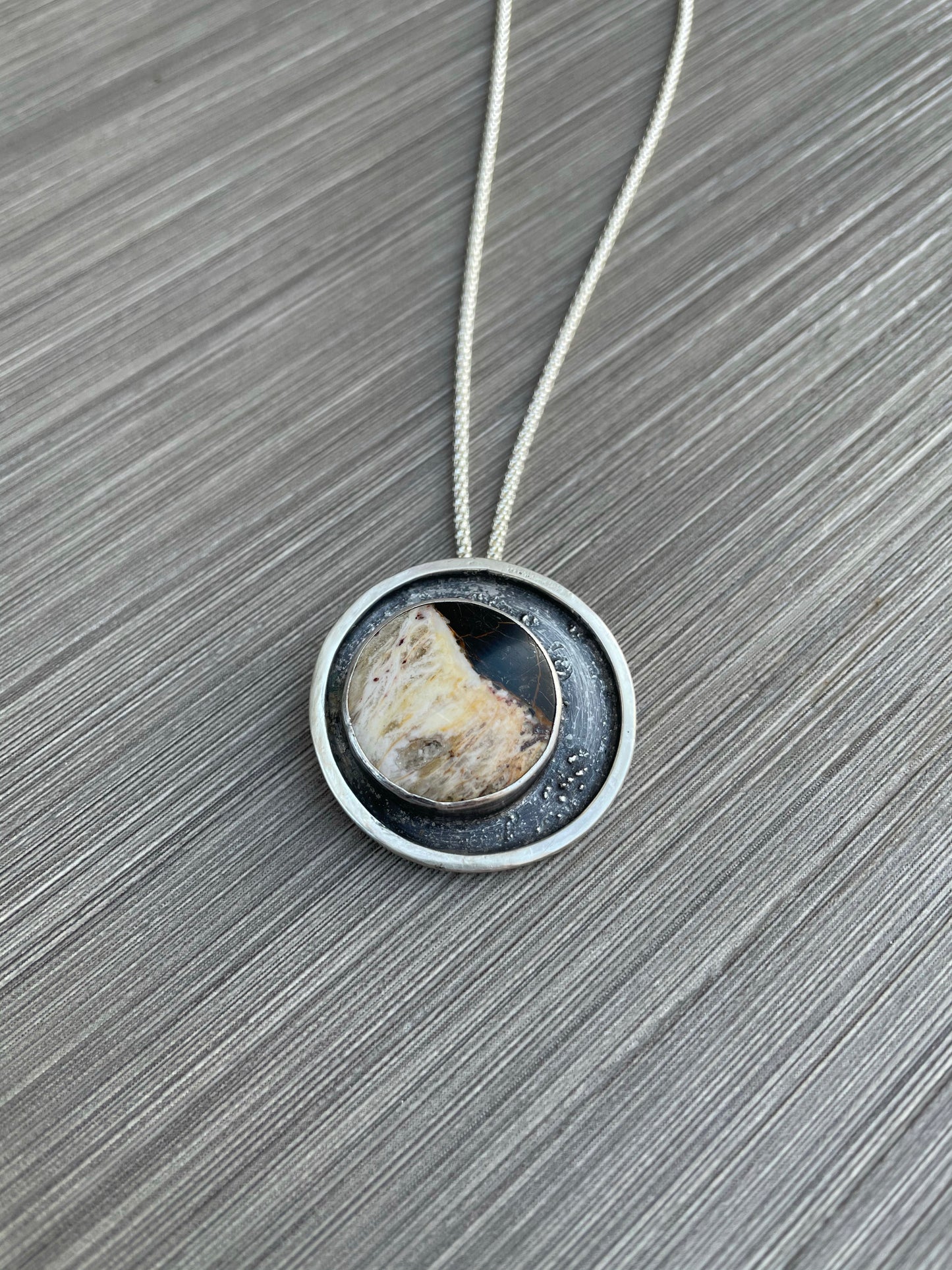 White Buffalo Orbite Mystère Pendant Necklace