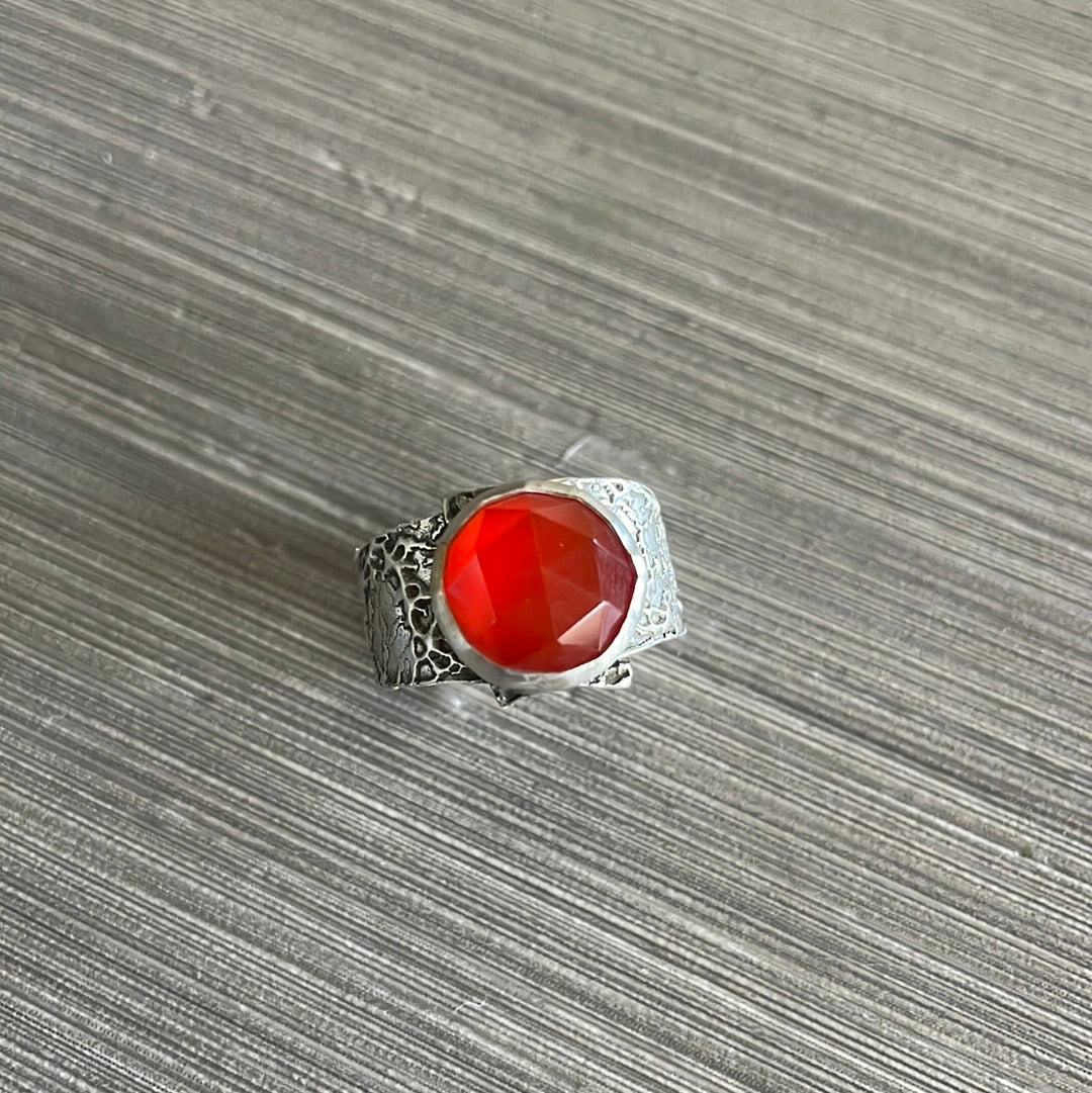 Carnelian Size 8