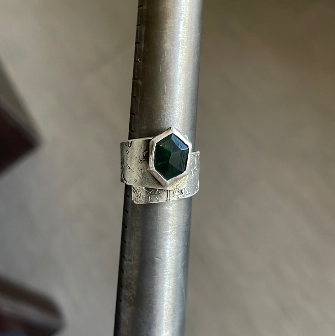 Serpentine Ring Sz 5.5-7