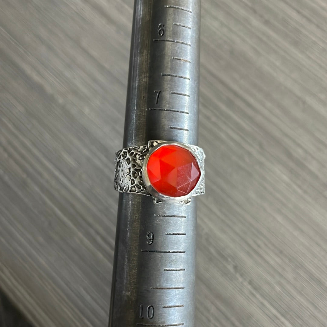 Carnelian Size 8