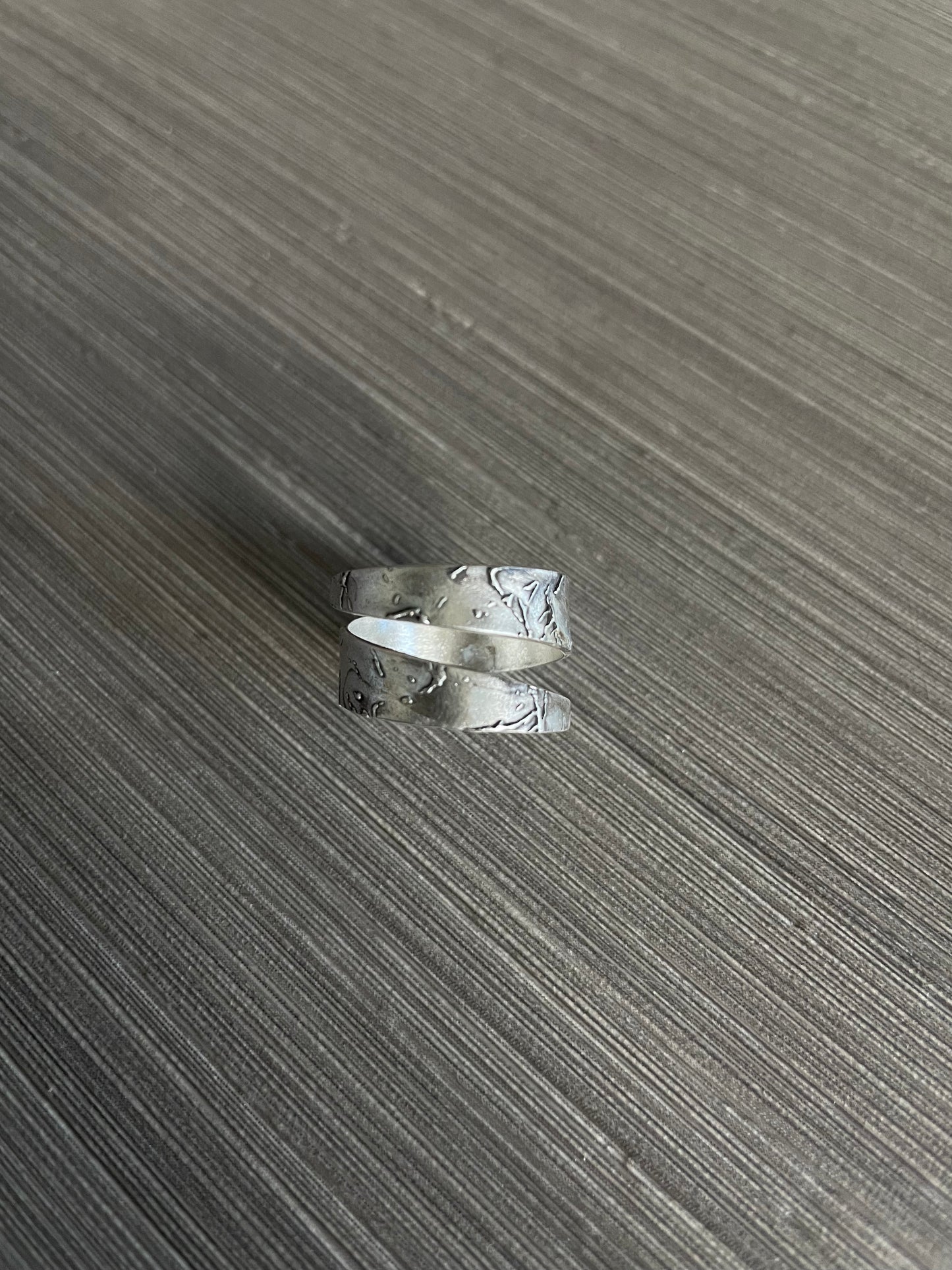 Texture Wrap Ring Adj Size 6.5-8